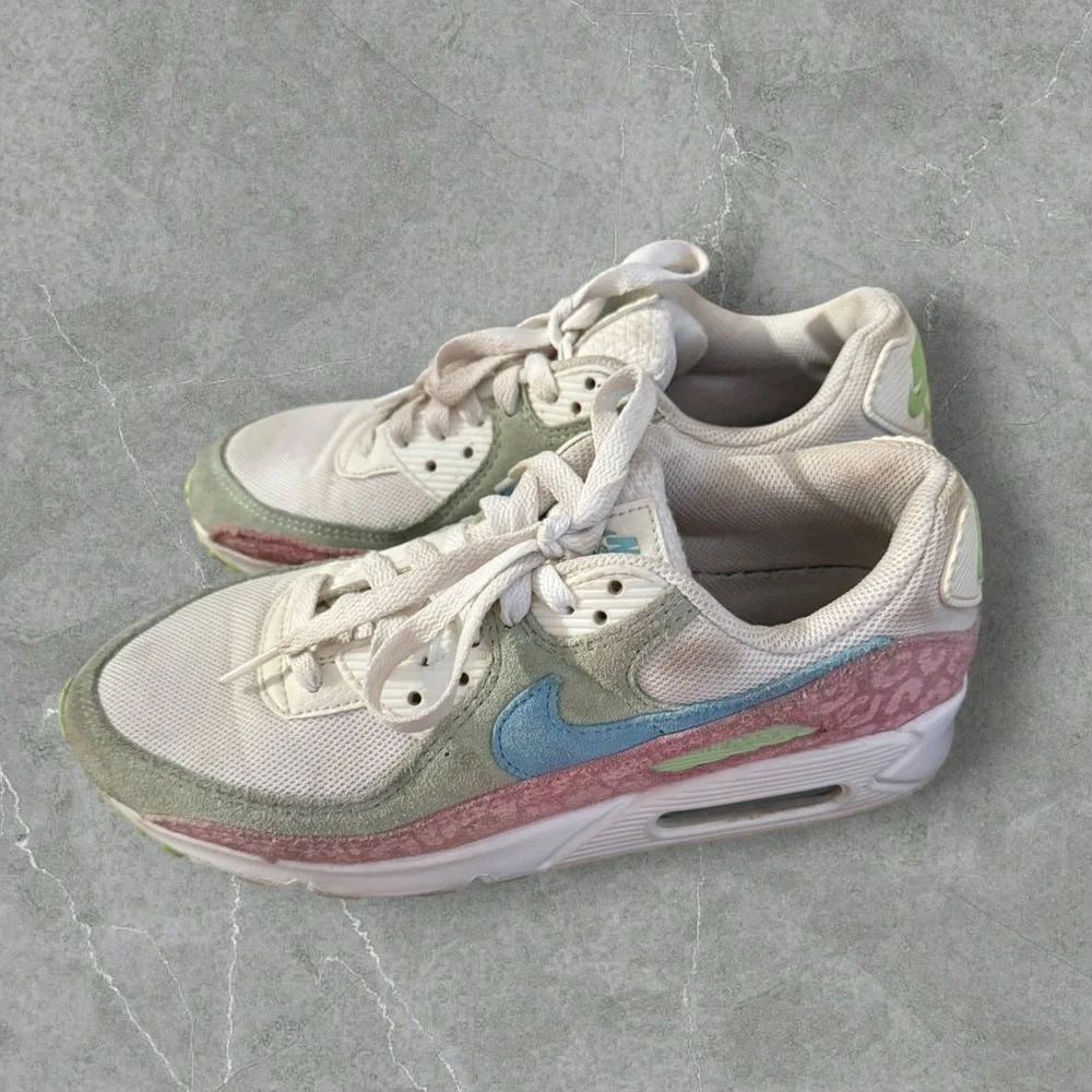 Nike Air Max 90 Women Size 5 Easter Leopard Sail‎ Copa-Honeydew Shoes Sneakers